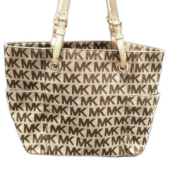 Michael Kors Jet Set Signature Monogram Tote - Picture 1 of 5
